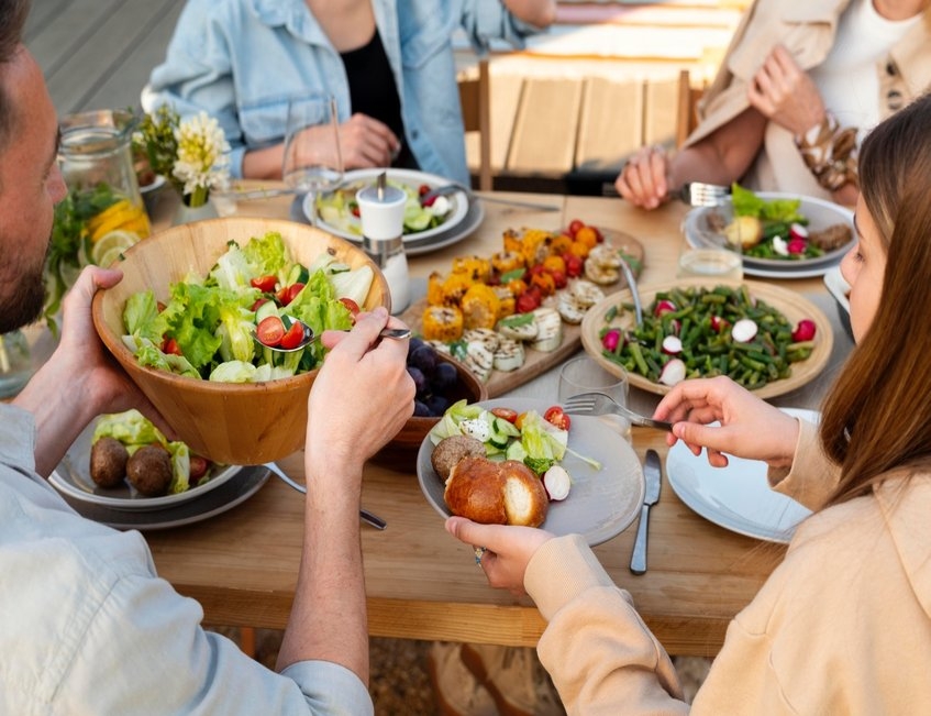 albal-diner-entre-amis-content